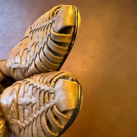 Naturalizer Women's Brown Woven Flats - Picture 6 of 8